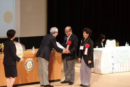 朴RI 会長代理ご夫妻